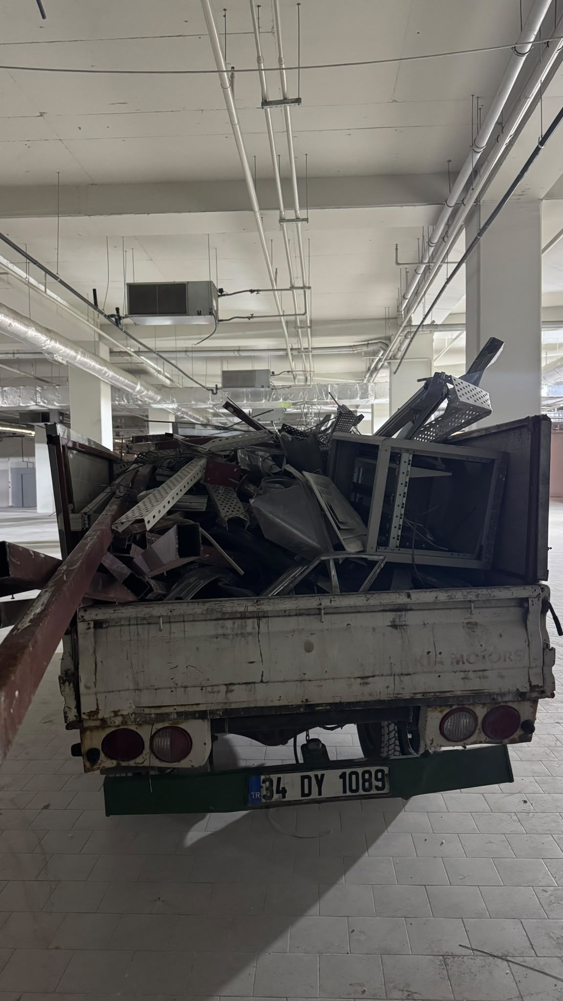 Kadıköy fabrika söküm ve hurda taşıma çalışması